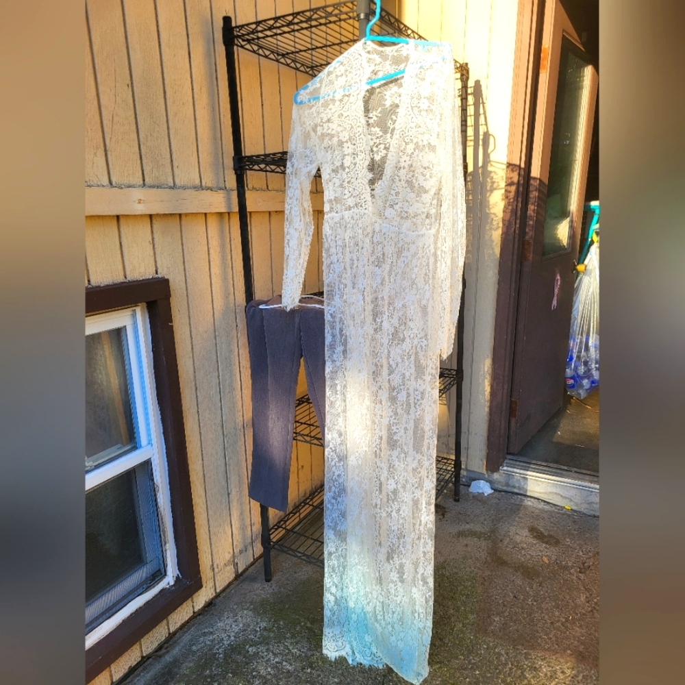Lace gown white with blue bottom. Never worn. XL